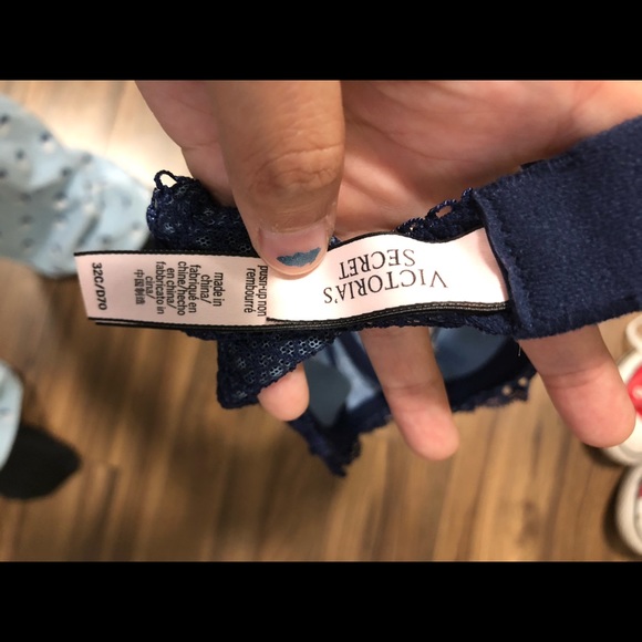 Never worn Victoria’s Secret Demi bra 32c - Picture 2 of 2